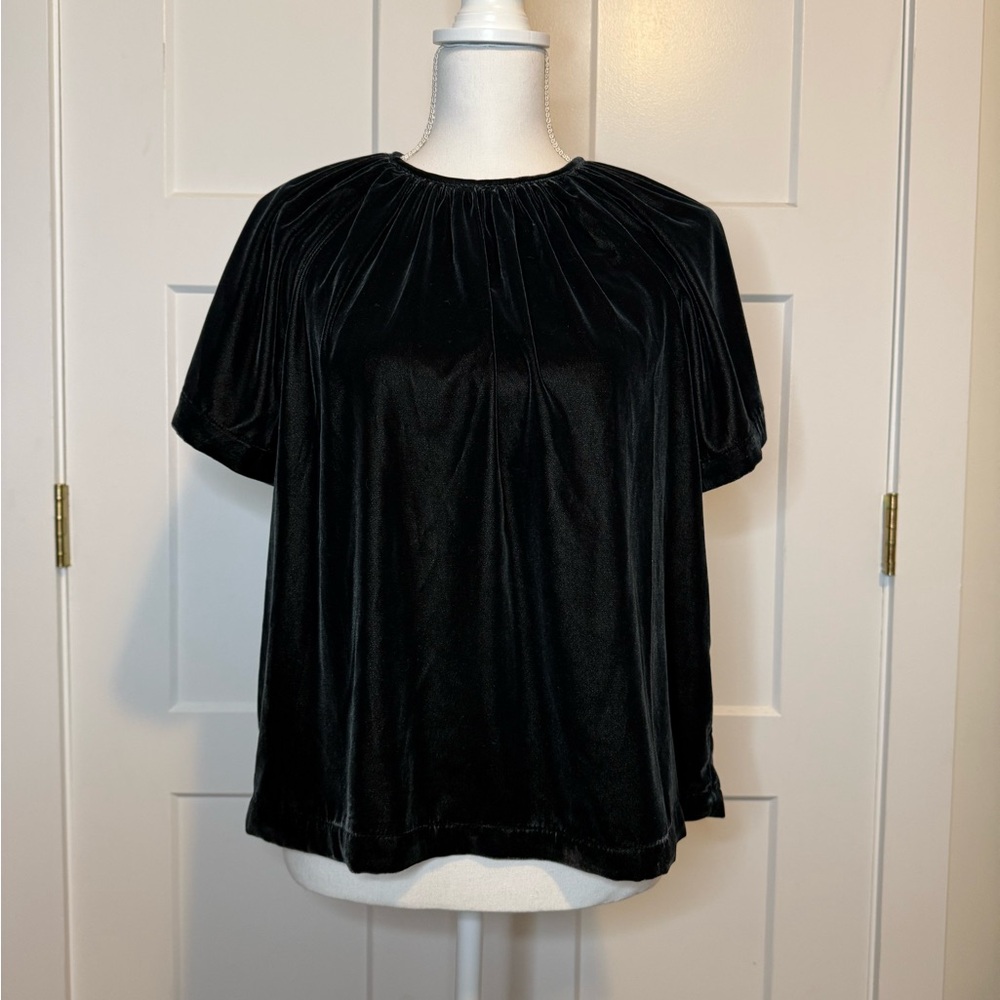 Old Navy velour top size medium